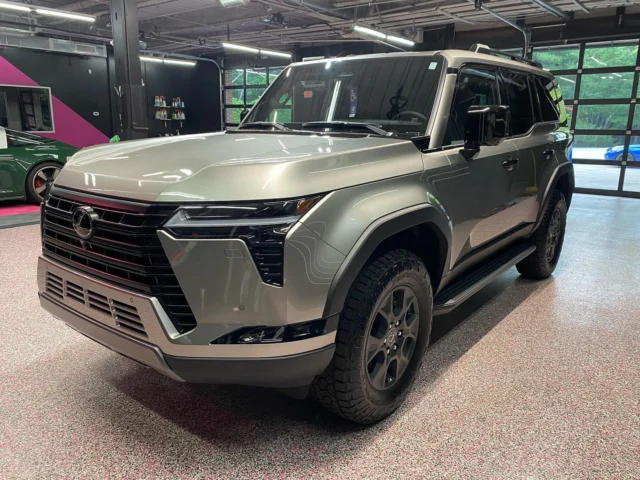 2024 Lexus GX 550 - Front end PPF, ceramic coating, glass polishing and coating.#audi #bmw #mercedes #porsche #tesla #ford #Ferrari #model3 #modely #Bentley #lexus #jaguar #landrover #carync #astonmartin #fuquayvarina #apexnc #lamborghini #raleigh #ppf #xpel #3m #suntek #feynlab #ceramicpro #gtechniq #carpro
#paintprotectionfilm