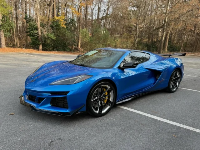 C8 Z06- front end PPF and coatings.#audi #bmw #mercedes #porsche #tesla #ford #Ferrari #model3 #modely #Bentley #lexus #jaguar #landrover #carync #astonmartin #fuquayvarina #apexnc #lamborghini #raleigh #ppf #xpel #3m #suntek #feynlab #ceramicpro #gtechniq #carpro
#paintprotectionfilm