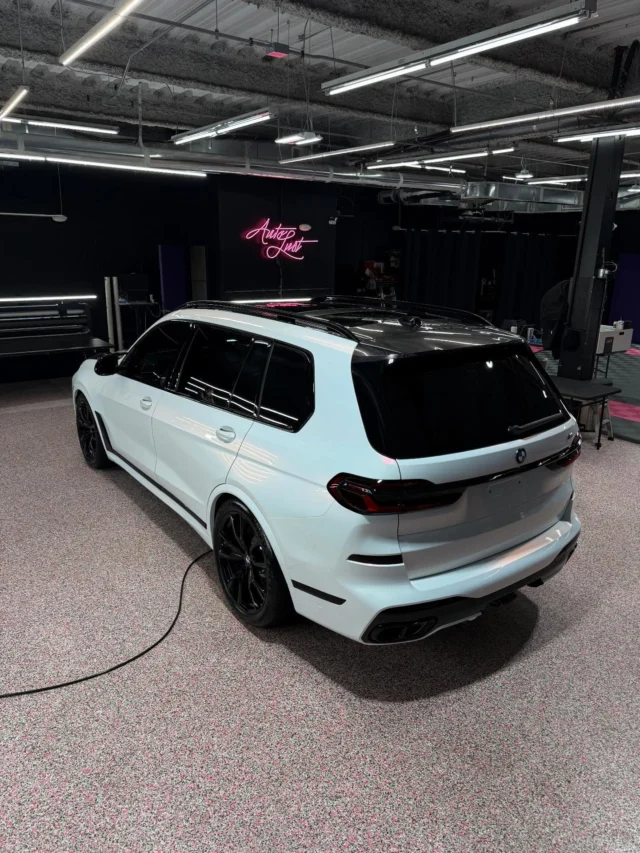 Full body color change PPF and carbon fiber PPF accents.2026 BMW X7