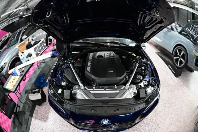 Hood up.
Business.#paintprotectionfilm #ppf #ceramiccoating #paintcorrection #trianglecars