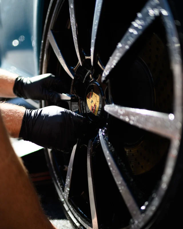 They look fine until the wheels come off.
Then you see the real situation.
So we clean it like it matters, because it does.#paintprotectionfilm #ppf #ceramiccoating #paintcorrection #trianglecars